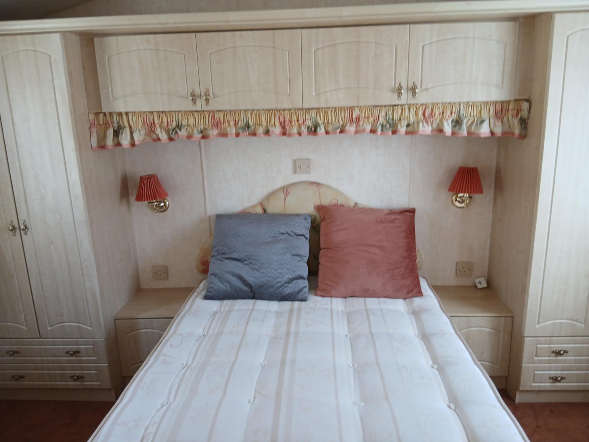 WILLERBY SALEBURY (111)