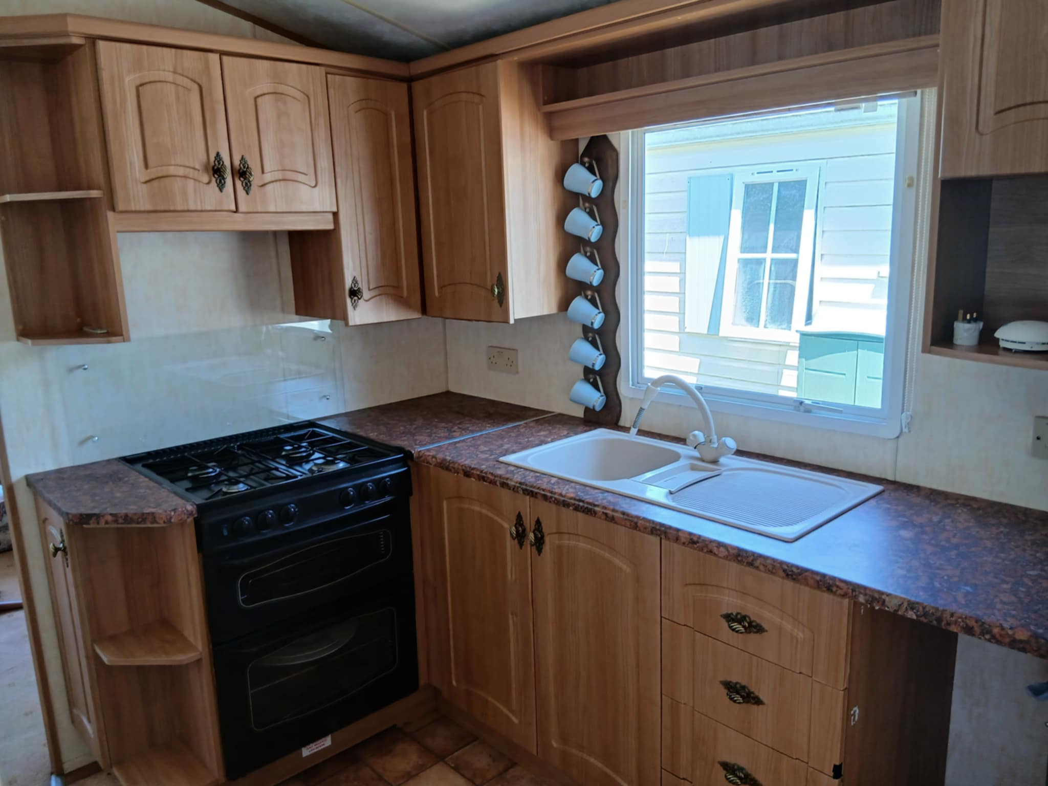 WILLERBY SALEBURY (111)