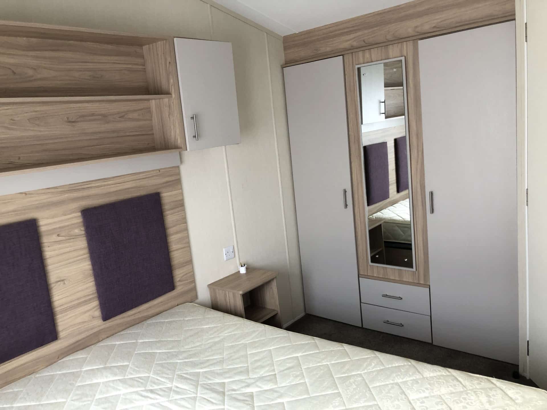 WILLLERBY LINWOOD (283)